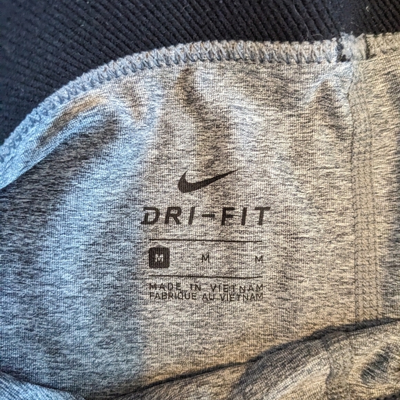 Nike pro shorts - Picture 3 of 3